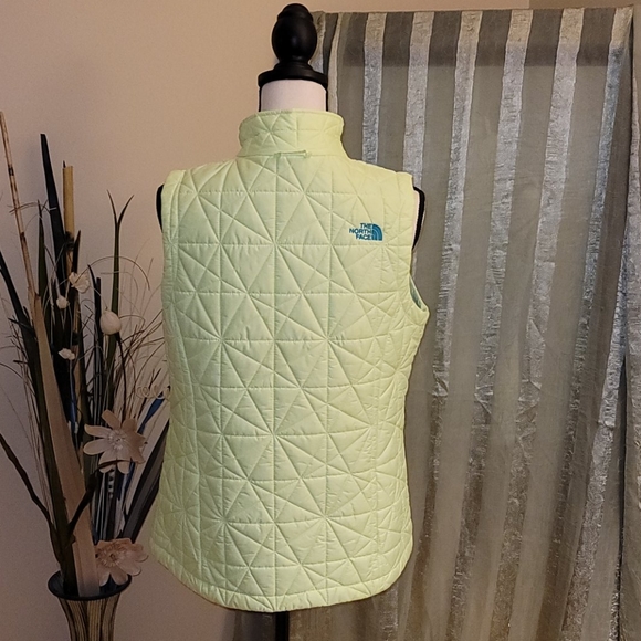 The North Face Vest Women - Picture 3 of 11
